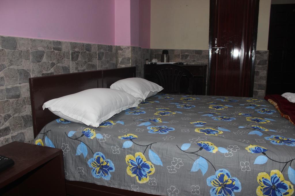Hotel Kanishka - Varanasi — Photos 2